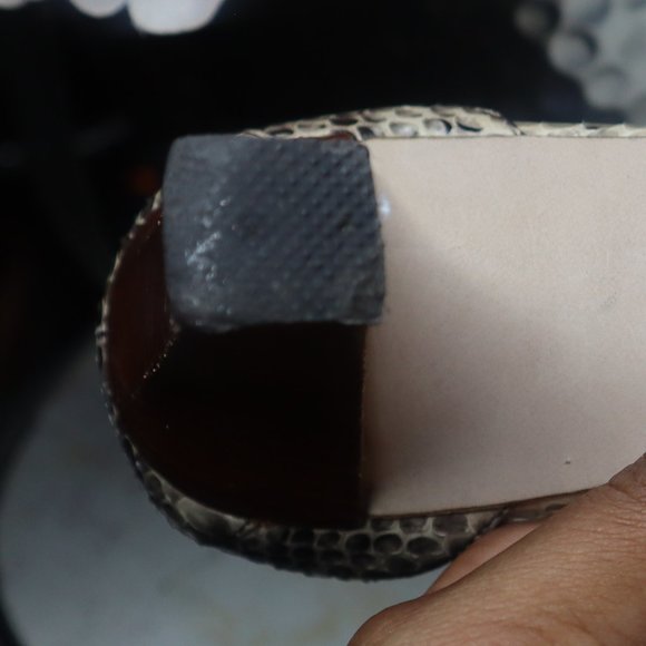 Enzo Angiolini Snakeskin Shoes - Picture 6 of 12